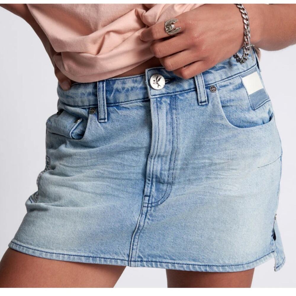 One Teaspoon Jailbird Vanguard Mid Rise Relaxed Denim Mini Skirt - 27